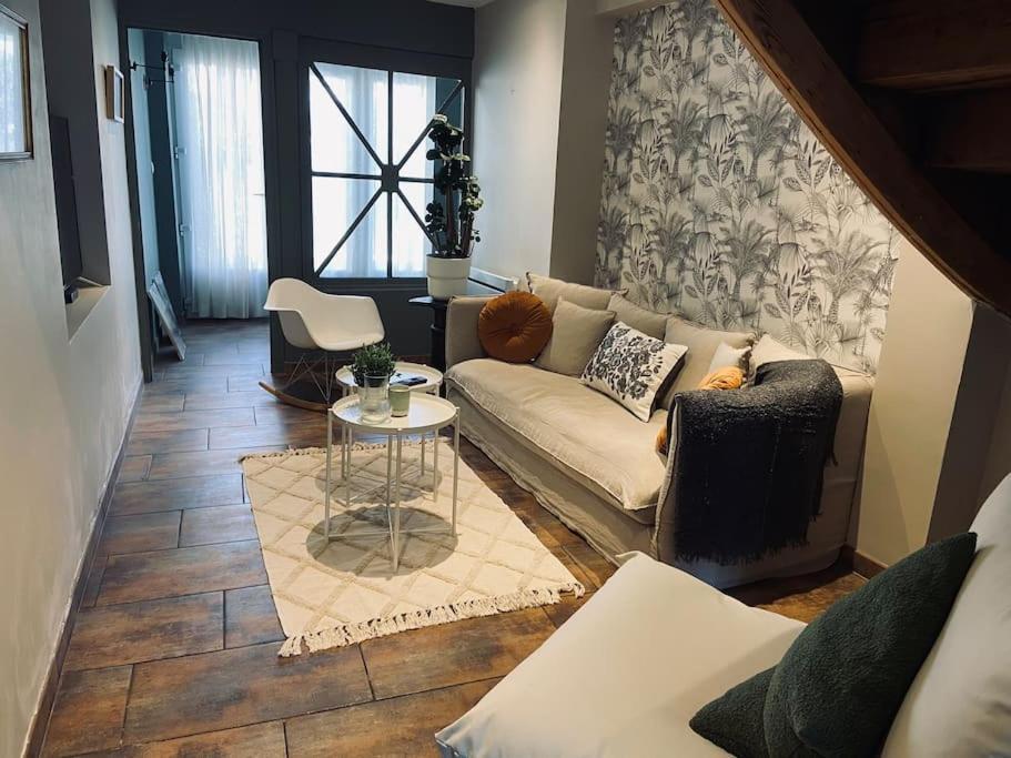 Maison Climatisee Avec Stationnement Et Wifi Bram Экстерьер фото